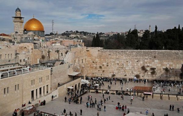 Otro paso hacia la normalidad: Israel se quita la mascarilla al aire libre tras masiva vacunación