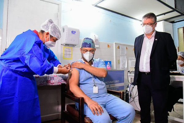 A este ritmo de vacunación, Paraguay inmunizaría al 70% de su población contra el covid en 5,5 años - ADN Digital
