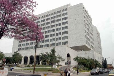 Continúan los trabajos de evaluación de daños materiales y documentales en el Palacio de Justicia | Ñanduti