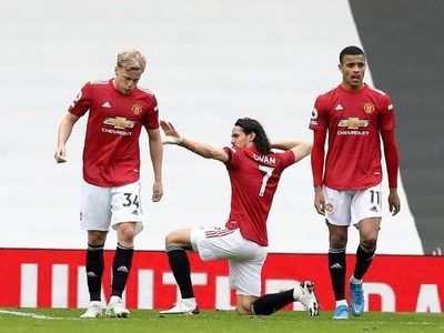 Greenwood y Cavani desatascan al United