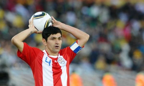 Ex capitán de la selección paraguaya en grave estado por culpa del virus y necesita cama de terapia: “Pido oración por mi hermano”