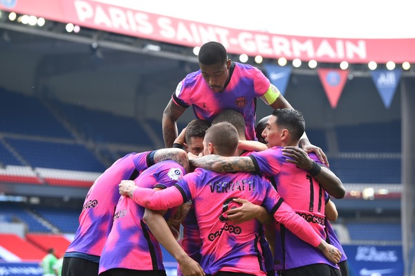 PSG se pone a tiro del Lille