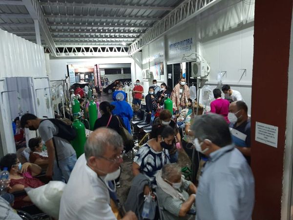Villa Elisa: Hay más pacientes en sillas que en camas