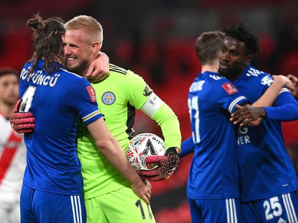 Iheanacho lleva al Leicester a su quinta final