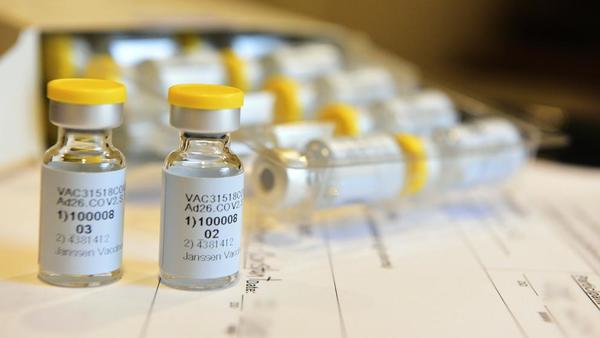 Pausar el uso de la vacuna de Johnson & Johnson por otra semana fue un error mortal - ADN Digital