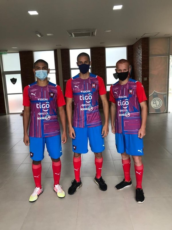 Los juveniles provenientes de Olimpia ya entrenan con el selectivo de Cerro