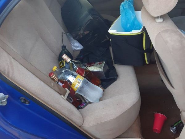 Jóvenes alcoholizados fueron aprehendidos tras darse a la fuga