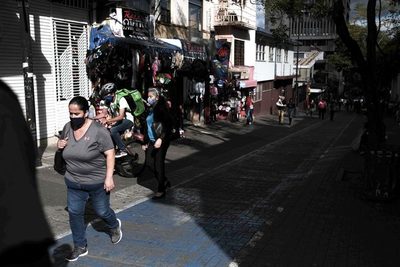 La Defensoría de los Habitantes urge acciones concretas para reactivar la economía en Costa Rica - MarketData