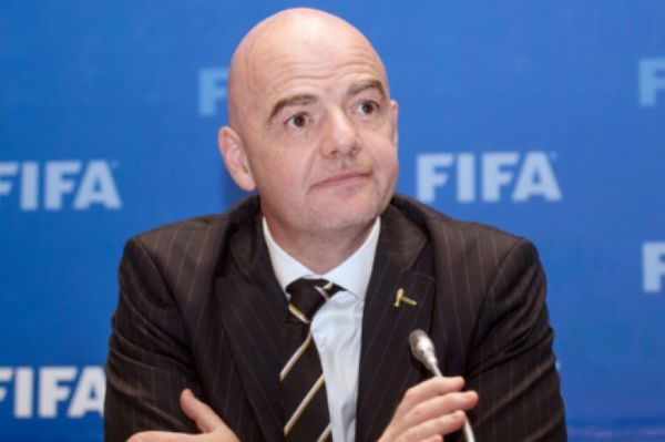 La FIFA y la UEFA desaprueban la Superliga