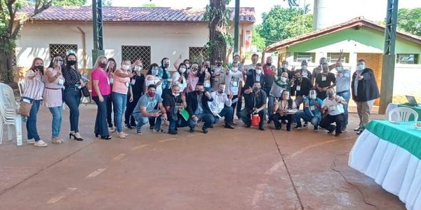 AEDE apostó por la reelección del profesor Hugo Benítez
