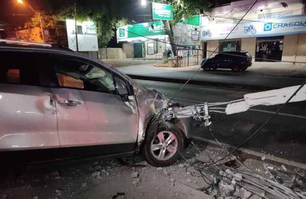 Adolescente protagoniza violento choque sobre ruta PY02 - Nacionales - ABC Color