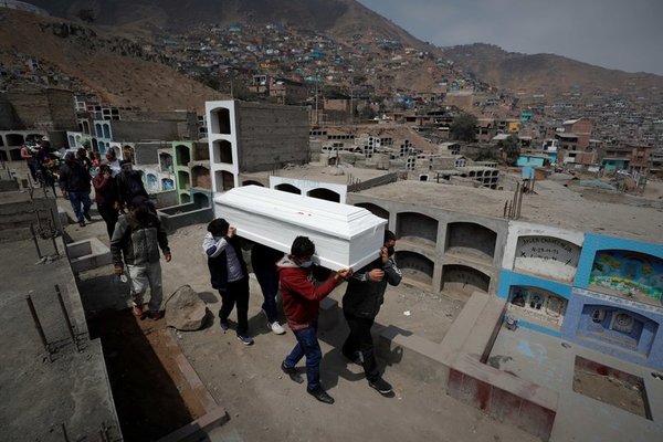 Perú superó por primera vez las 400 muertes por COVID-19 en 24 horas | Ñanduti