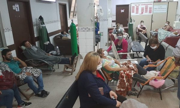 Realidad hoy: Colapso total en hospitales y aglomeración en salas