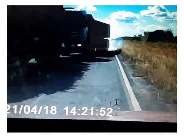 Con audaz maniobra evita tragedia tras imprudencia de un camión