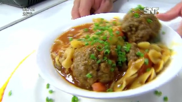 Cocina LMCD: Albóndigas con fideo moñito - SNT