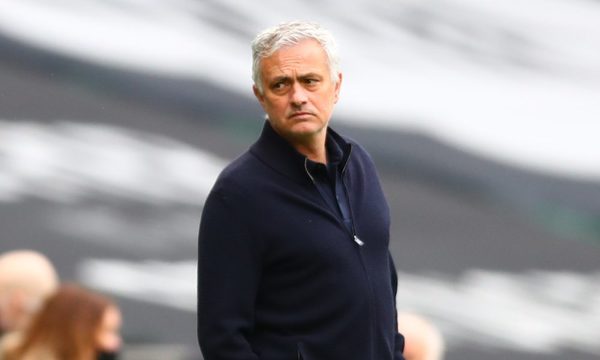 Destituyen a José Mourinho de la dirección técnica del Tottenham