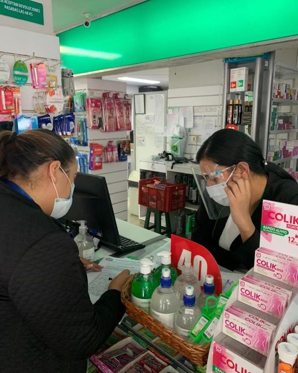 Tras denuncias de precios inflados en medicamentos para tratar pacientes con Covid, la comuna esteña verifica farmacias - ABC en el Este - ABC Color