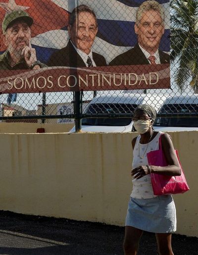 Raúl Castro “se va”, pero no, y nada cambia en Cuba - Mundo - ABC Color