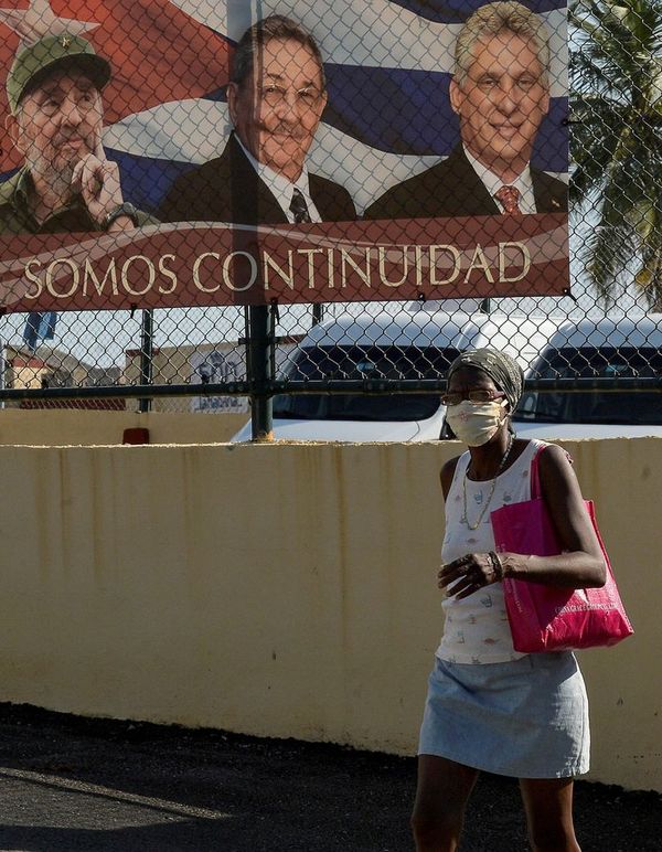 Raúl Castro “se va”, pero no, y nada cambia en Cuba - Mundo - ABC Color