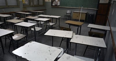 La Nación / Buenos Aires desafía decreto presidencial para suspender clases presenciales
