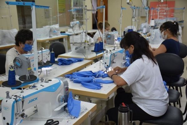 Sector textil registró una importante caída por la crisis económica