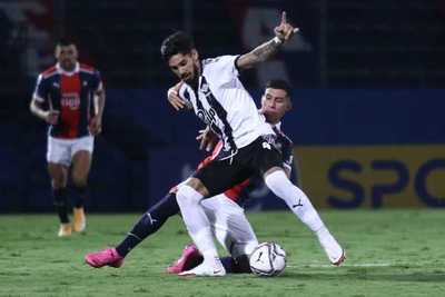 Libertad goleó a Cerro en la Nueva Olla | Noticias Paraguay