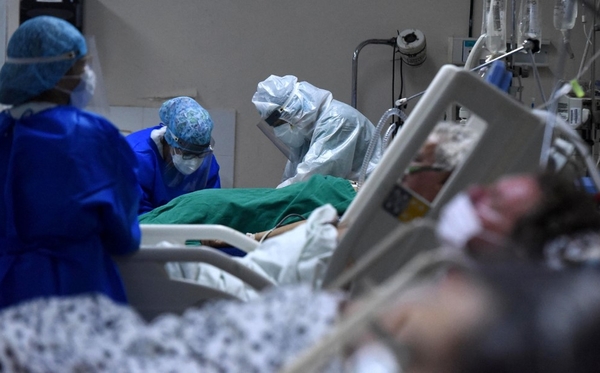 Salud registra entre 30 a 40 pedidos de camas de terapia intensiva