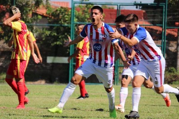 El capítulo 1 de la Primera División B puso como líder a cinco equipos