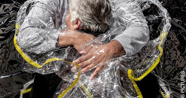La Nación / “El primer abrazo” gana el World Press Photo