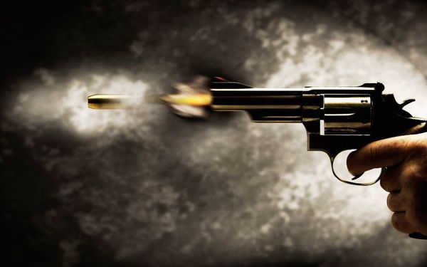 Hombre fue herido de un balazo en una despensa