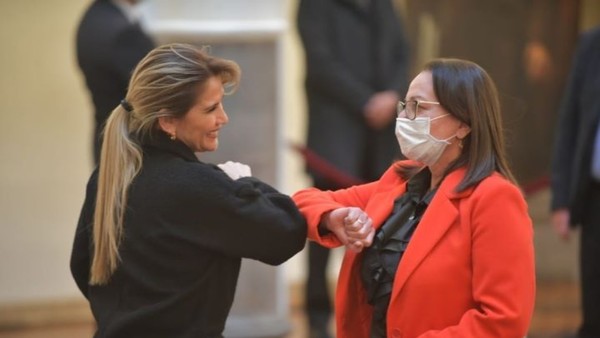 Decretan prisión domiciliaria a exministra de Salud boliviana por irregularidades en compra de respiradores - Megacadena — Últimas Noticias de Paraguay