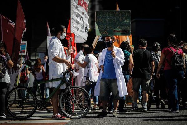 Las clases presenciales abren una disputa política y judicial en Argentina - Mundo - ABC Color