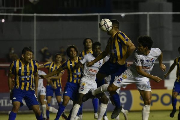 Dos planteles no entrenaron - Fútbol - ABC Color