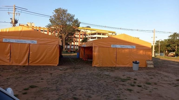 Diario HOY | Familiares de las "Carpas de la solidaridad" de Clínicas, solicitan asistencia de la SEN