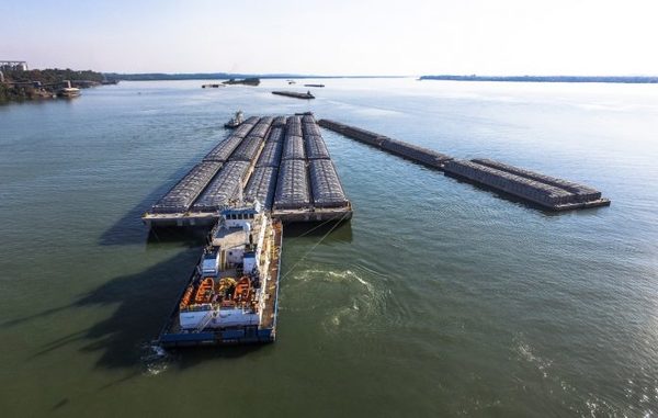 Concretan inversión para logística naviera en hidrovía Paraguay-Paraná