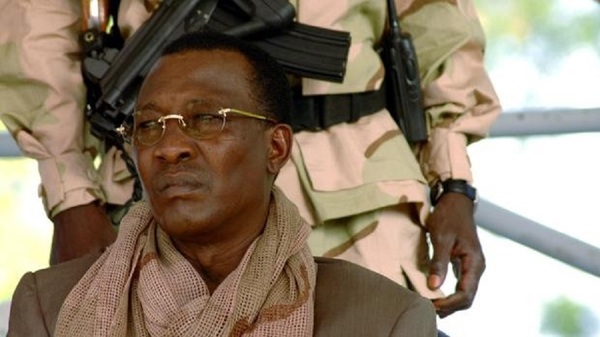 Muere el presidente de Chad en combates contra rebeldes después de ser reelegido para un sexto mandato