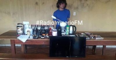 Sorprenden y detienen a un hombre en su intento de hurtar pertenencias de un salón de belleza