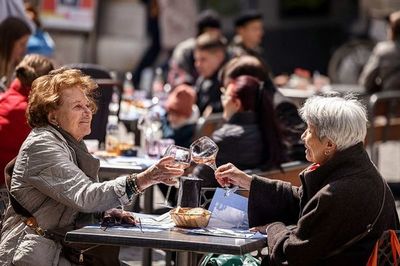 En 2020 el mundo consumió 7 millones menos de litros de vino - Estilo de vida - ABC Color
