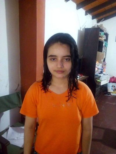 Piden ayuda para encontrar a una adolescente desaparecida - Nacionales - ABC Color