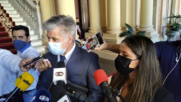 Implementarán uso de pulseras electrónicas para descomprimir el sistema penitenciario | Ñanduti