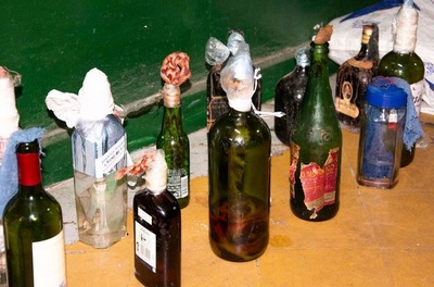 Tacumbú: Agentes Incautan bombas molotov y varios objetos prohibidos en pabellones