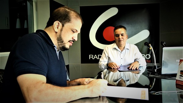 RCC y Radio Encuentro firman acuerdo para afianzar presencia en el este del país