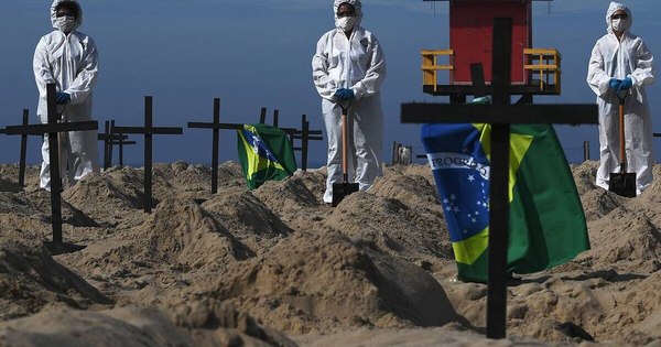 La Nación / COVID-19: Brasil tiene la mayor tasa de mortalidad de las Américas