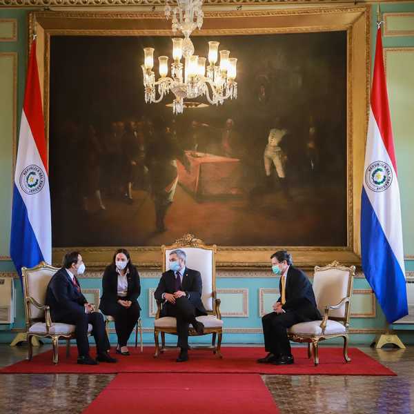 Presidente Mario Abdo recibió cartas credenciales del nuevo embajador de Turquía