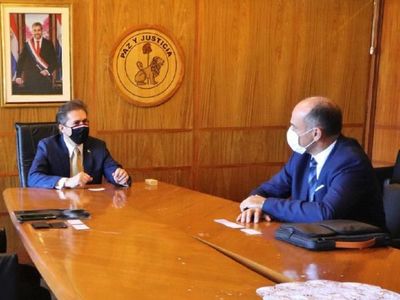 Club de Ejecutivos ofrece su respaldo para  reactivación