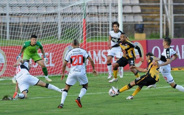 Mal debut del decano