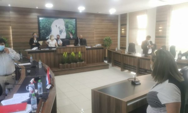 Concejales raboneros dejan sin quórum sesión