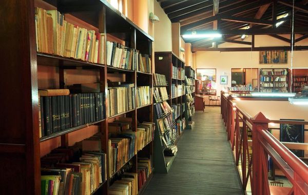 Bibliotecas ofrecen coloquios - Espectáculos - ABC Color