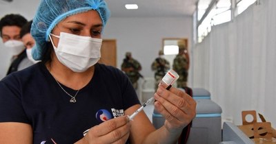 La Nación / Respetarán orden de inscripción para vacunar a mayores de 60 años, aseguran