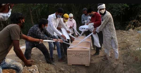 Los cementerios y crematorios de la India, desbordados por una nueva ola de Covid - ADN Digital